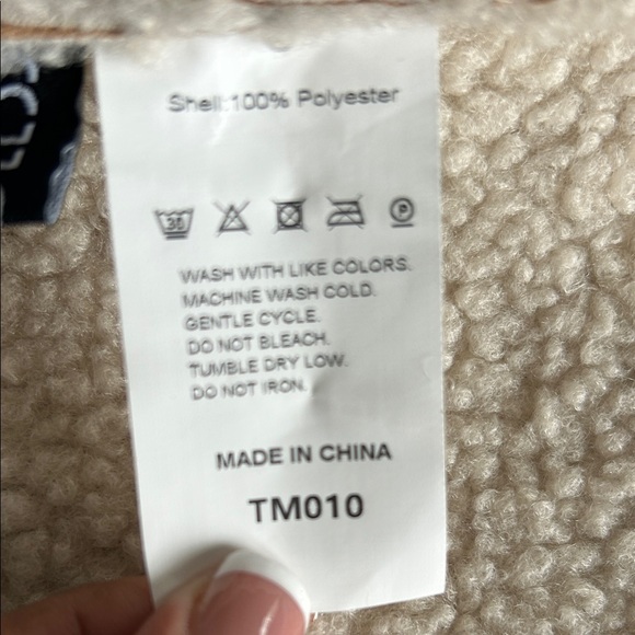 Women’s Tan Faux Suede Sherpa Teddy Jacket Shearling Lined Button Front Size M - Picture 8 of 8